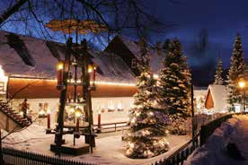 Weihnachtsmarkt im Spielzeugdorf. Foto: Eva Schalling Weihnachtsmarkt im Spielzeugdorf. Foto: Eva Schalling